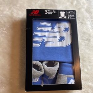 New Balance Baby 3 Piece Set ( Bodysuit, Hat & Booties)